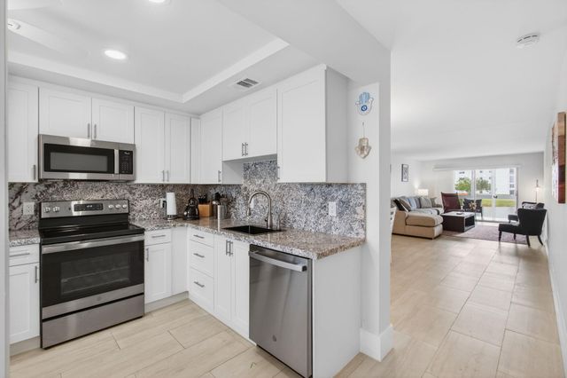 2054 Exeter C, Boca Raton, FL 33434