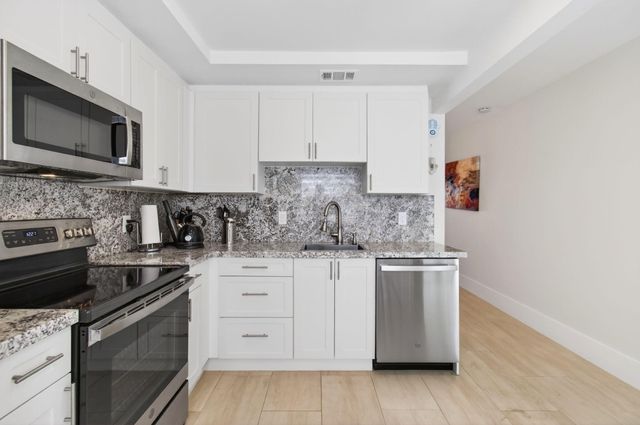 2054 Exeter C, Boca Raton, FL 33434