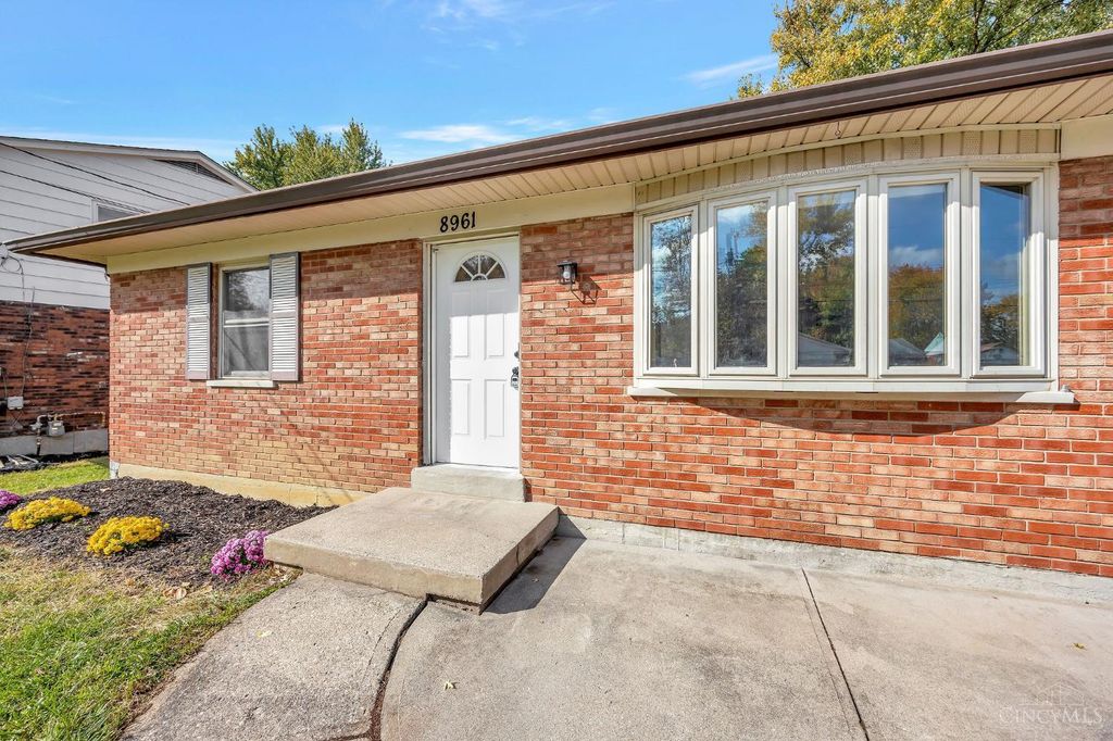 8961 Tripoli Drive, Colerain Twp, OH 45251