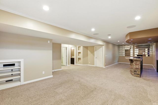 11322 Miramar Cove, Roanoke, IN 46783