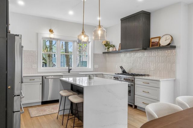 17 Manning St 17, Medford, MA 02155