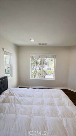 8220 Chamberlain, Reseda (los Angeles), CA 91335