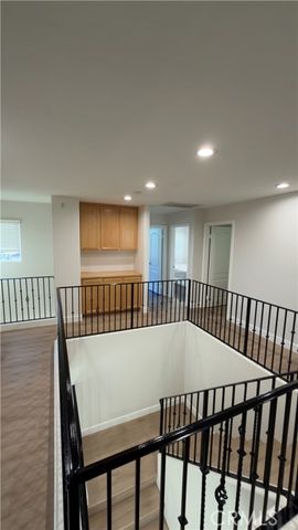 8220 Chamberlain, Reseda (los Angeles), CA 91335