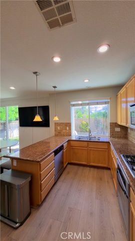 8220 Chamberlain, Reseda (los Angeles), CA 91335