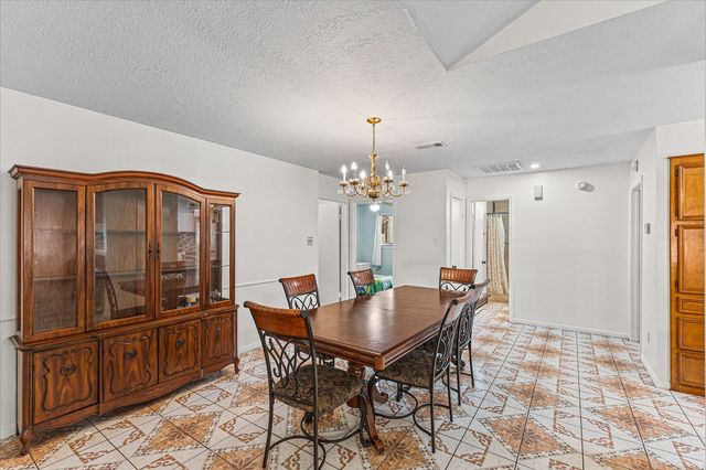 112 Ponderosa Trail, Conroe, TX 77301