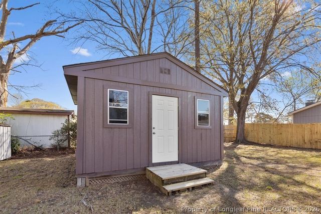 716 Dowfield Drive, Fayetteville, NC 28311