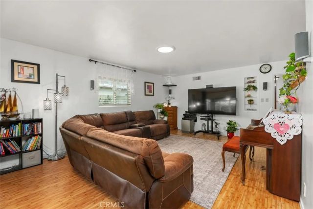 10411 Saint Alban, Cypress, CA 90630