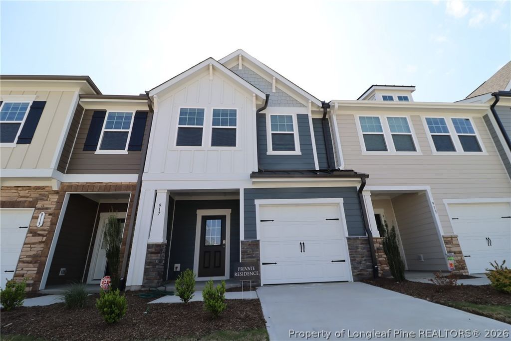 917 Kensley Grove Lane 31, Fuquay Varina, NC 27526