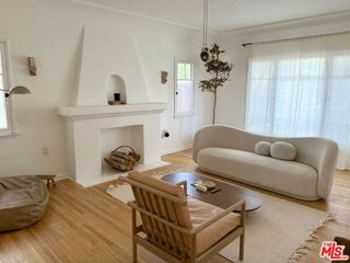 1111 N Vista Street, Los Angeles, CA 90046