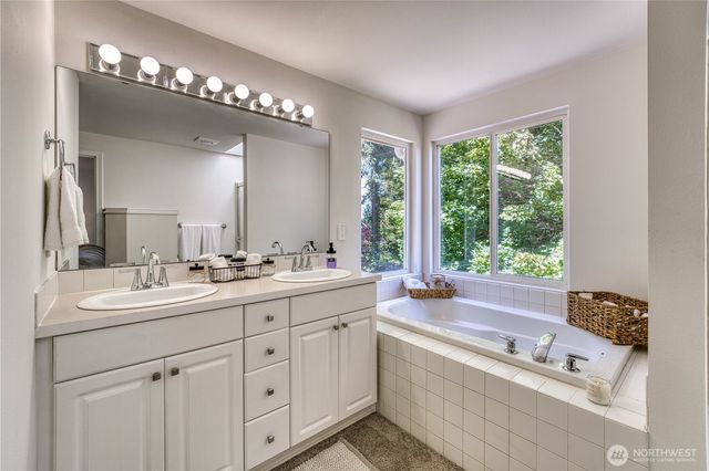 202 35th Avenue Ct NW, Gig Harbor, WA 98335