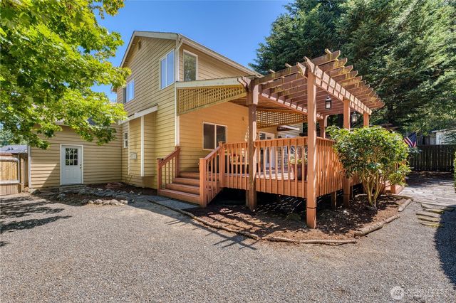 202 35th Avenue Ct NW, Gig Harbor, WA 98335