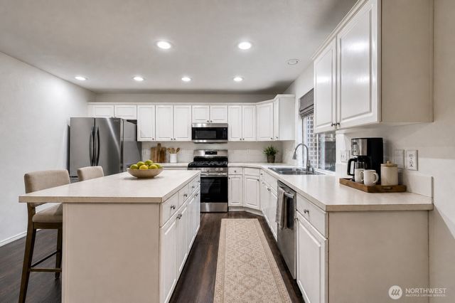202 35th Avenue Ct NW, Gig Harbor, WA 98335