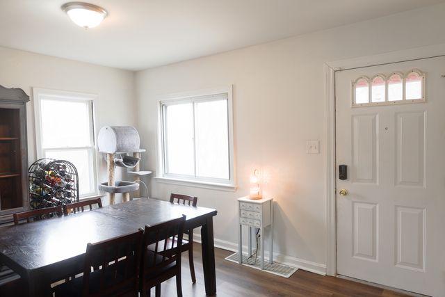 113 S Westlawn Avenue, Aurora, IL 60506