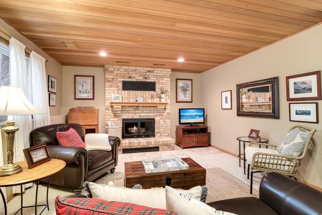 16412 Griffon Trail, Lakeville, MN 55044