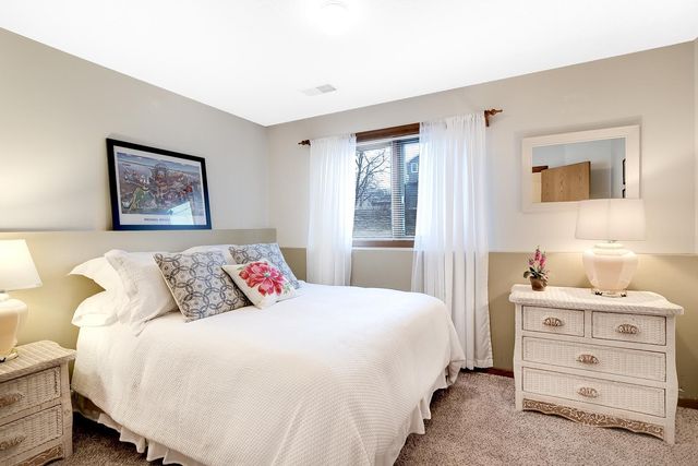 16412 Griffon Trail, Lakeville, MN 55044