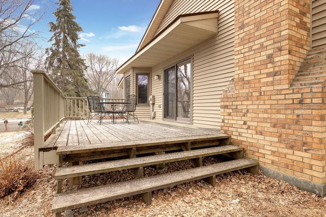 16412 Griffon Trail, Lakeville, MN 55044