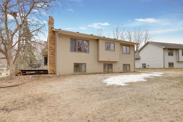 16412 Griffon Trail, Lakeville, MN 55044