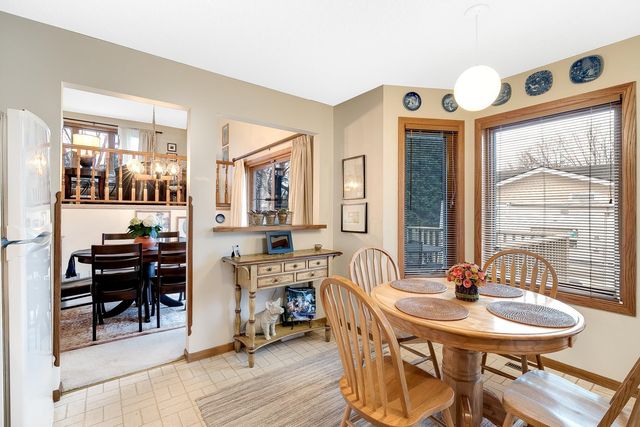 16412 Griffon Trail, Lakeville, MN 55044