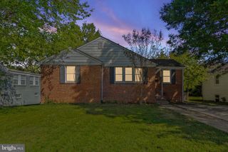 2716 SCHOOL ST, Alexandria, VA 22303