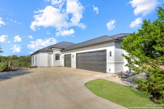 5833 Copper Valley, New Braunfels, TX 78132