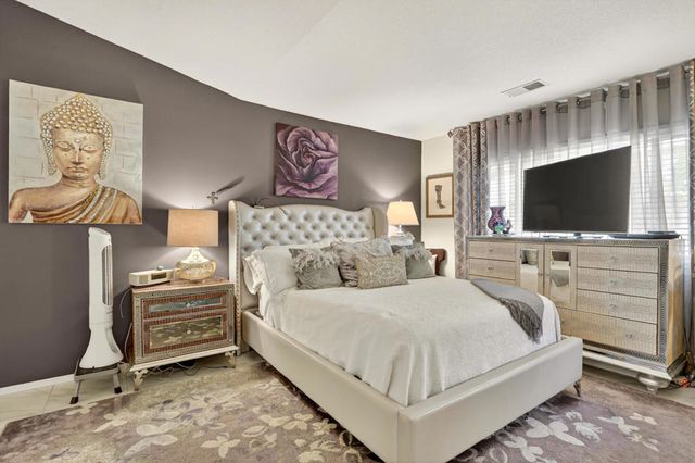 218 Desert Falls Drive E, Palm Desert, CA 92211