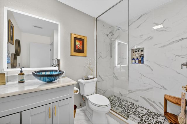 218 Desert Falls Drive E, Palm Desert, CA 92211