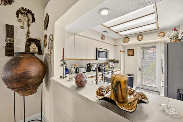 218 Desert Falls Drive E, Palm Desert, CA 92211