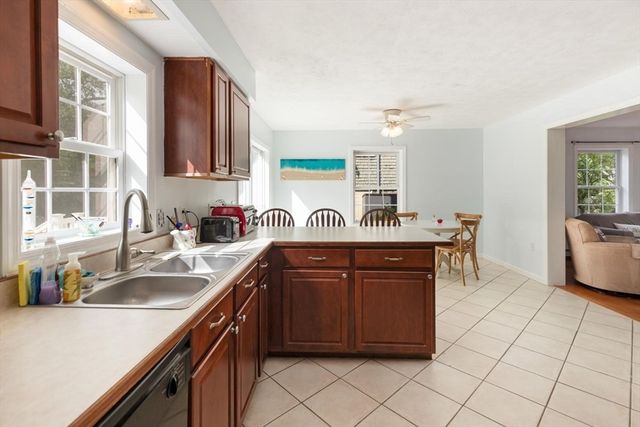 1 C Pigeon Hill Ct C, Rockport, MA 01966
