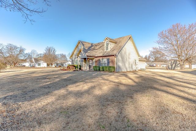 2000 Fox Meadow Lane, Jonesboro, AR 72404