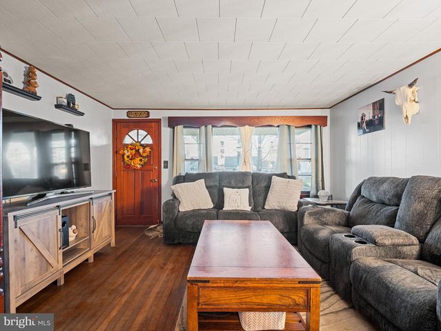 102 QUEEN ANNE RD, Glen Burnie, MD 21060