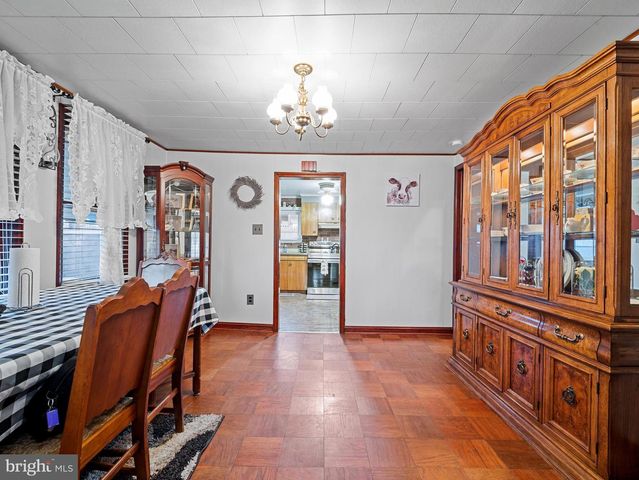 102 QUEEN ANNE RD, Glen Burnie, MD 21060