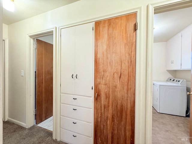 312 Crescent Dr, Caldwell, ID 83605