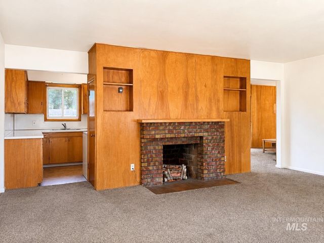 312 Crescent Dr, Caldwell, ID 83605