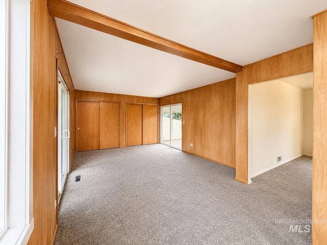 312 Crescent Dr, Caldwell, ID 83605