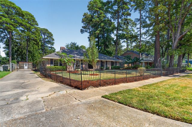 622 Cumberland Drive, Shreveport, LA 71106