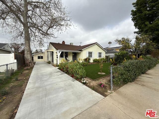 7467 N Forbes Avenue, Los Angeles, CA 91406