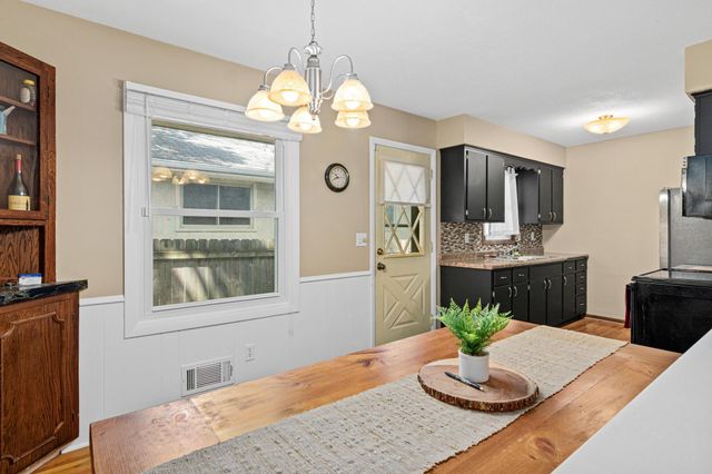 3236 N Indiana Avenue N, Robbinsdale, MN 55422
