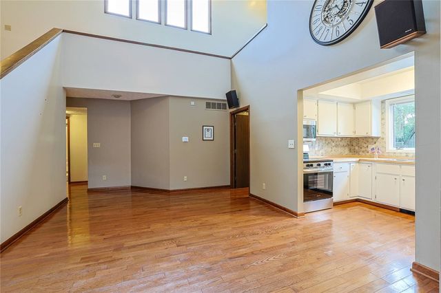 9040 S Normandy Lane, Washington Twp, OH 45458