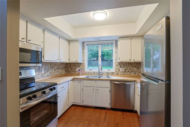 9040 S Normandy Lane, Washington Twp, OH 45458