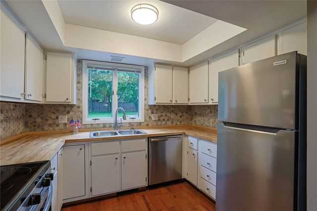 9040 S Normandy Lane, Washington Twp, OH 45458