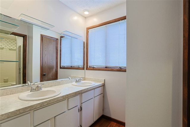 9040 S Normandy Lane, Washington Twp, OH 45458