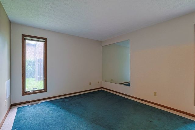 9040 S Normandy Lane, Washington Twp, OH 45458