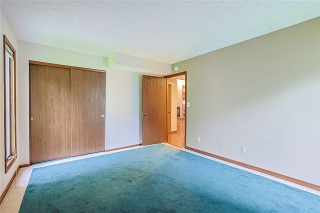 9040 S Normandy Lane, Washington Twp, OH 45458