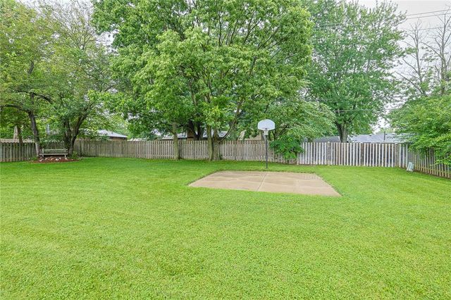 9040 S Normandy Lane, Washington Twp, OH 45458