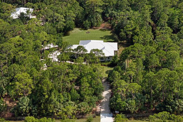 9010 Valley Oak Place, Jupiter, FL 33478