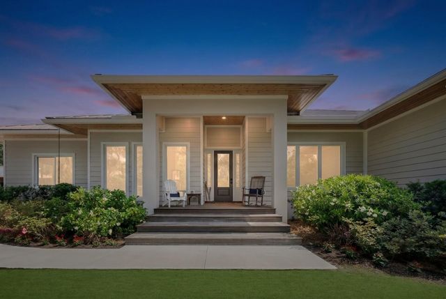 9010 Valley Oak Place, Jupiter, FL 33478