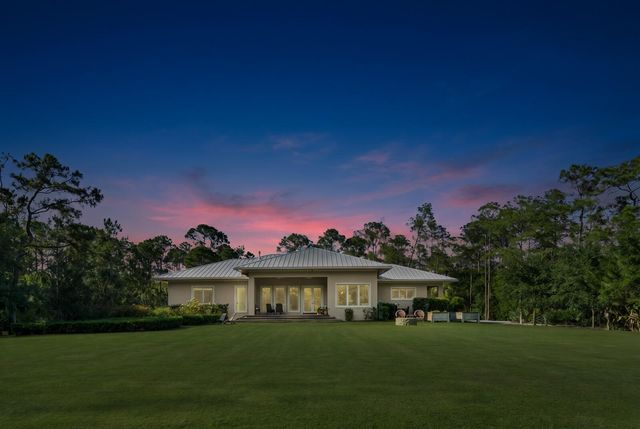 9010 Valley Oak Place, Jupiter, FL 33478