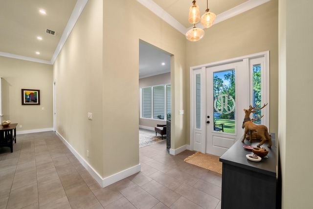 9010 Valley Oak Place, Jupiter, FL 33478