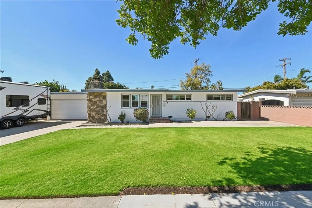 13631 Richardson Way, Westminster, CA 92683