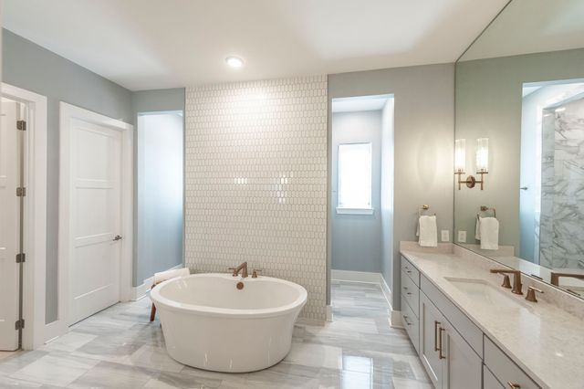 1305 Twin Springs Dr, Brentwood, TN 37027